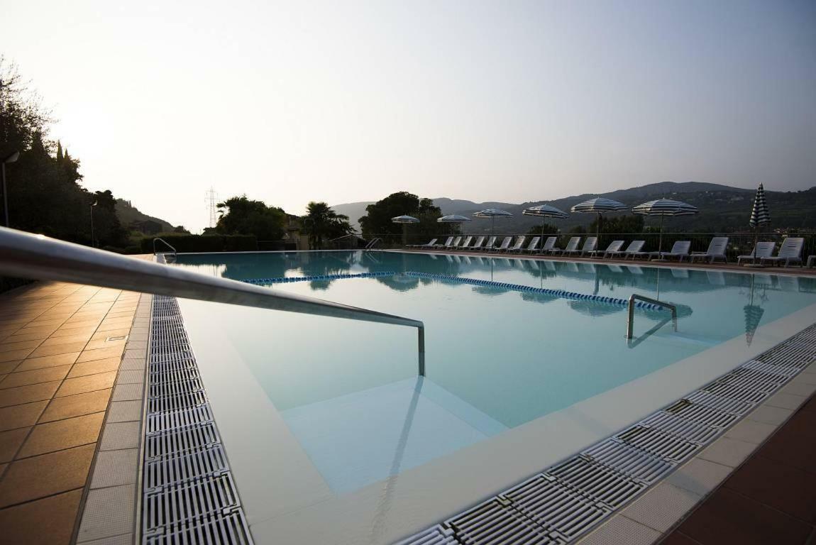 Residence Corte Camaldoli Γκάρντα Εξωτερικό φωτογραφία